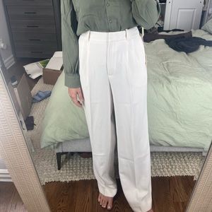 GREAT Condition Aritzia Effortless Pants
